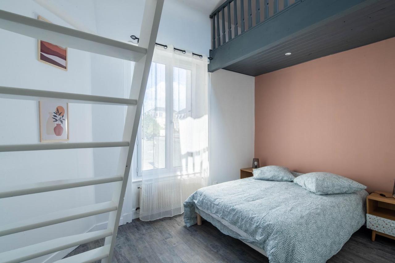 Maison De Ville En Plein Centre Avec Terrasse Poitiers Exteriör bild